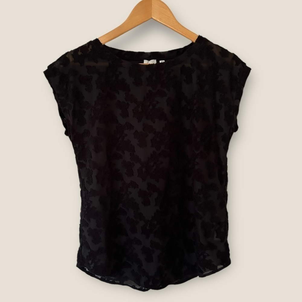 Aritzia Wilfred Anvers Floral Kite Black Top